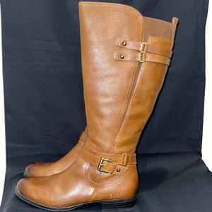 Women’s Naturalizer wide calf boot